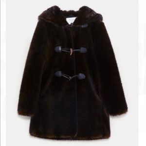 ZARA FAUX FUR COAT. Size S.